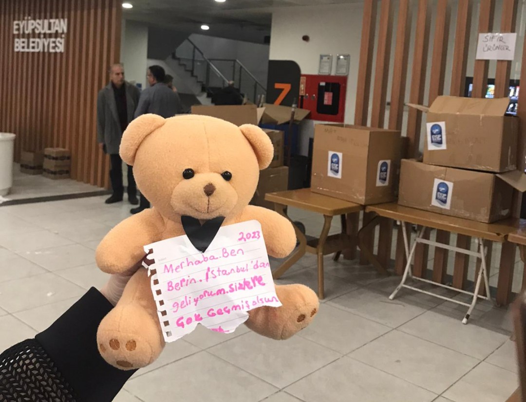 Bir Oyuncak Bir Mektup