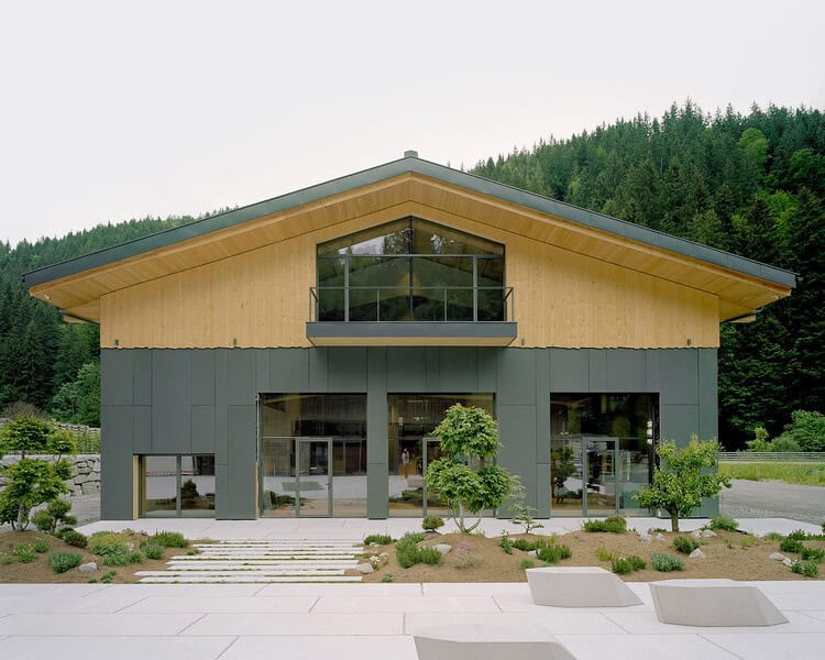 Karbon Azaltılmış Beton Cephe Panelleri