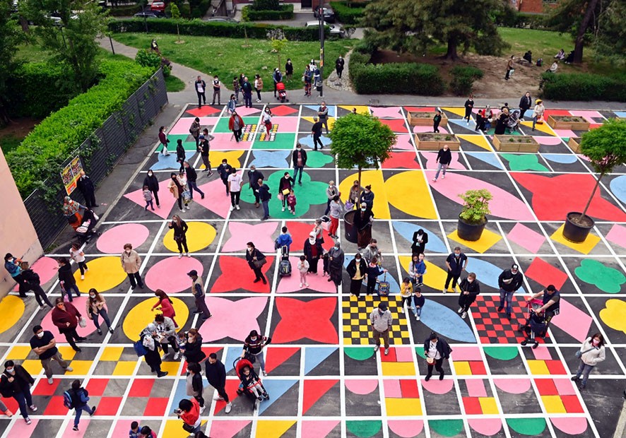 Quadra parkı, renkli bir kamusal alan