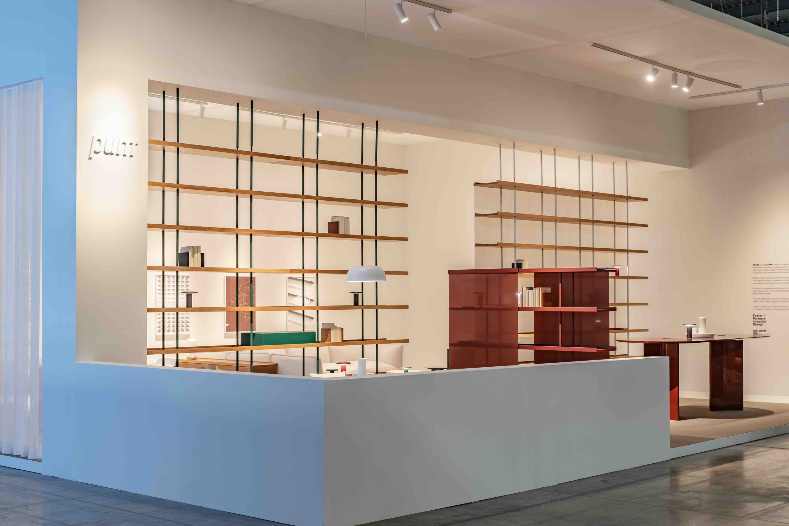 Beam and Column Punt mobilya showroom